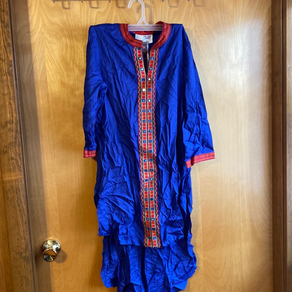 Mother Earth Ethnic Size Medium NWT Blue Top Handmade quality (see pictures)